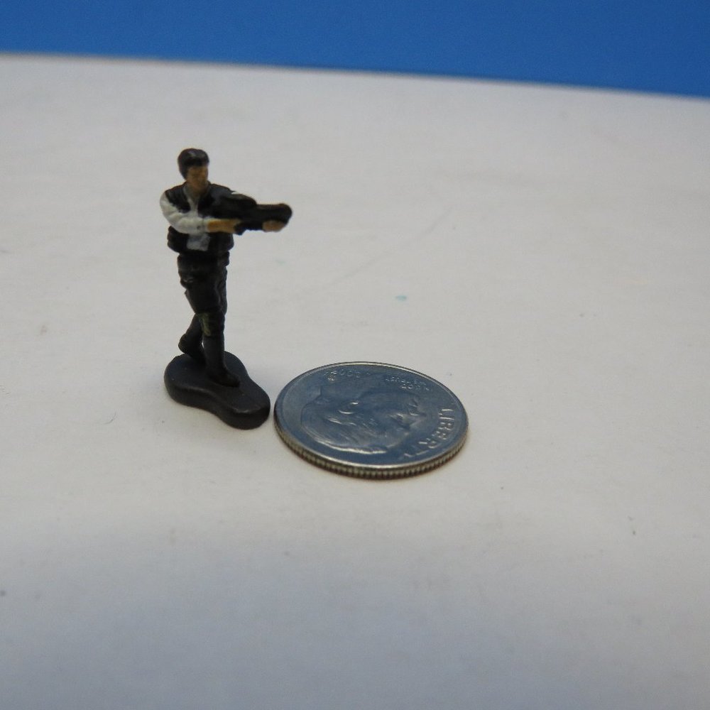 VTG Micro Machines Star Wars Han's Solo Figurine w/Blaster.